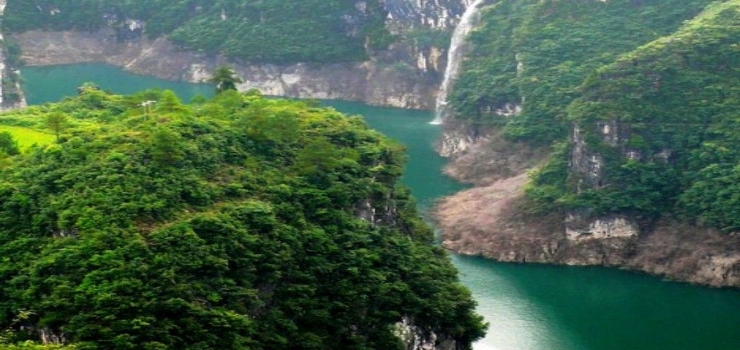 贵州荔波大小七孔.黄果树瀑布旅游四天双飞纯玩团[四星级酒店]