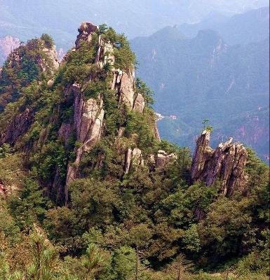 石人山