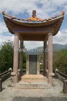 琼崖公学纪念亭