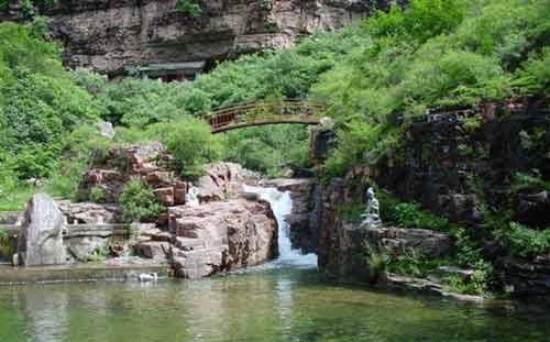 湖洞水风景区