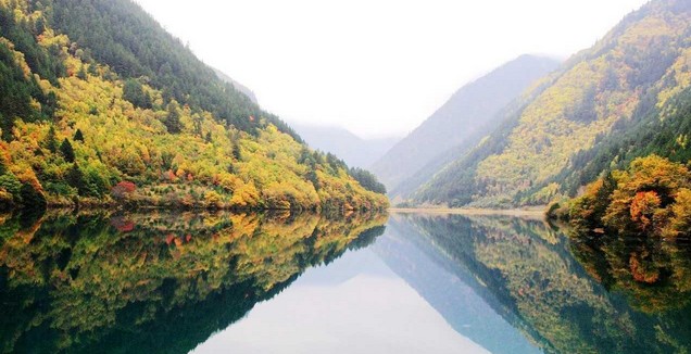 九寨沟纯玩旅游 深圳组团到四川九寨沟.重庆旅游四天四飞纯玩团