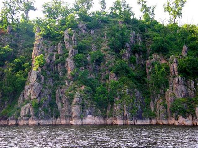 沾河漂流