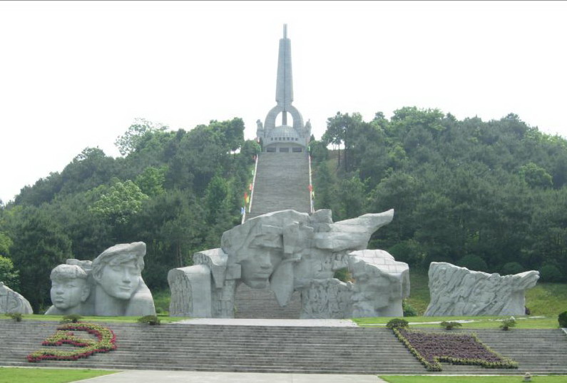 红军突破湘江纪念碑