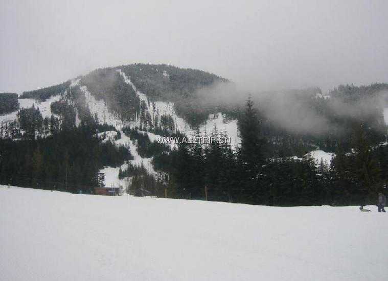 玉龙雪山滑雪场