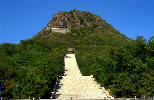 华不注山