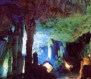 石洞村溶洞