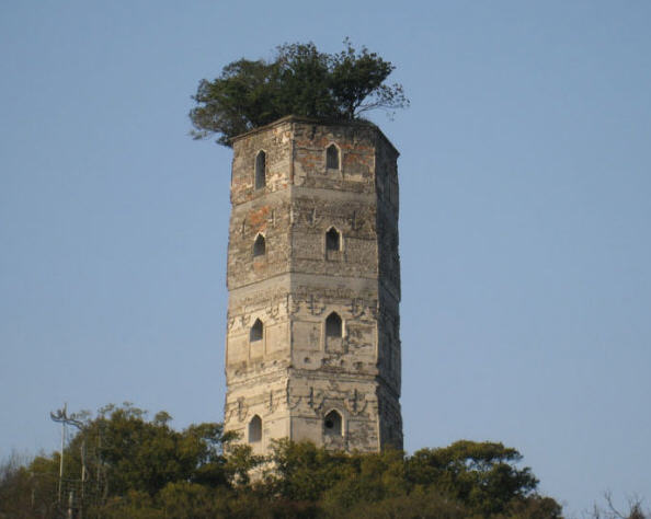 东塔