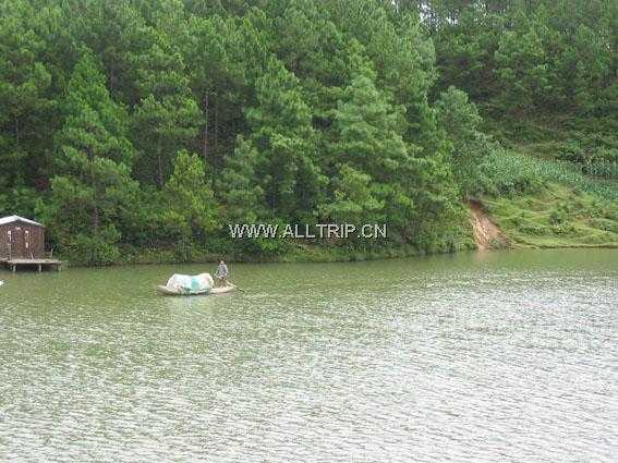 鲤鱼湖