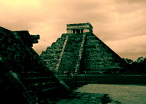 太阳月亮金字塔