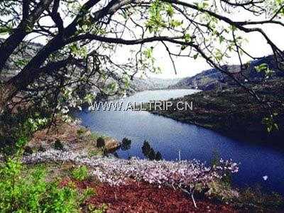 阿塔木旅游度假村
