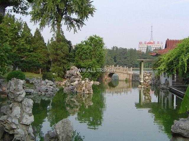 新加坡花园 
