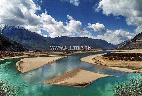 雅鲁藏布江源头