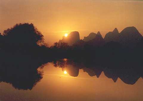 南宁到桂林阳朔、龙脊梯田四天三晚游|广西旅游推荐（神绘龙脊）