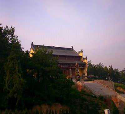 游子山