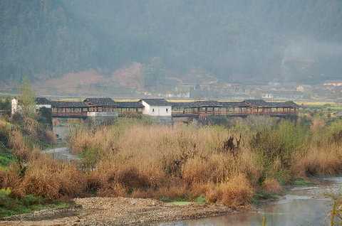 春季江西踏青旅游线路:深圳(香港)到江西婺源赏油菜花.瓷都景德镇四天火车双卧纯玩旅游团报价