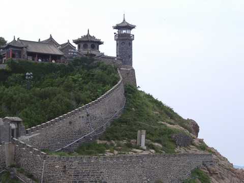 普照楼
