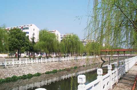 句容旅游 南京出发句容宝华山、隆昌寺祈福烧香一日游