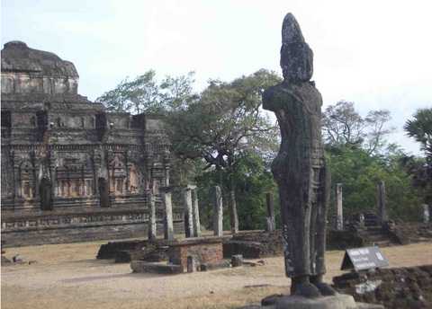 波隆纳鲁瓦古城