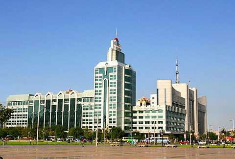 沈阳市府广场