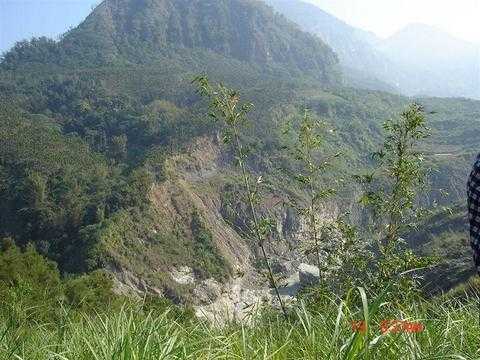 赤铸山