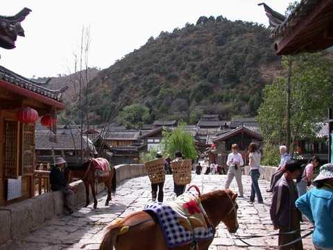 香格里拉旅游报价 深圳跟团到云南丽江.香格里拉.泸沽湖旅游六日优质团多少钱