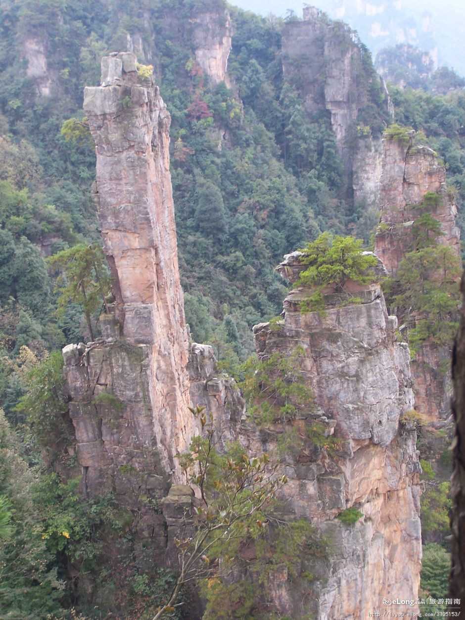 南宁到长沙、韶山、张家界天门山、凤凰古城高铁六日游