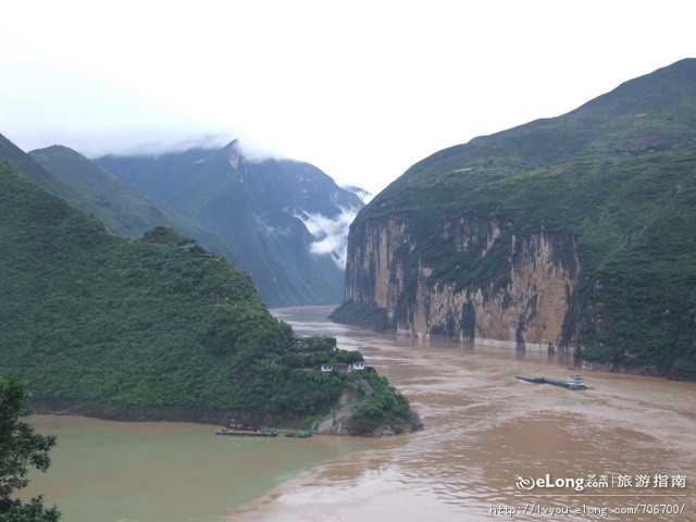 南京到重庆、长江三峡、宜昌单飞动车涉外游船四日（总统系列）