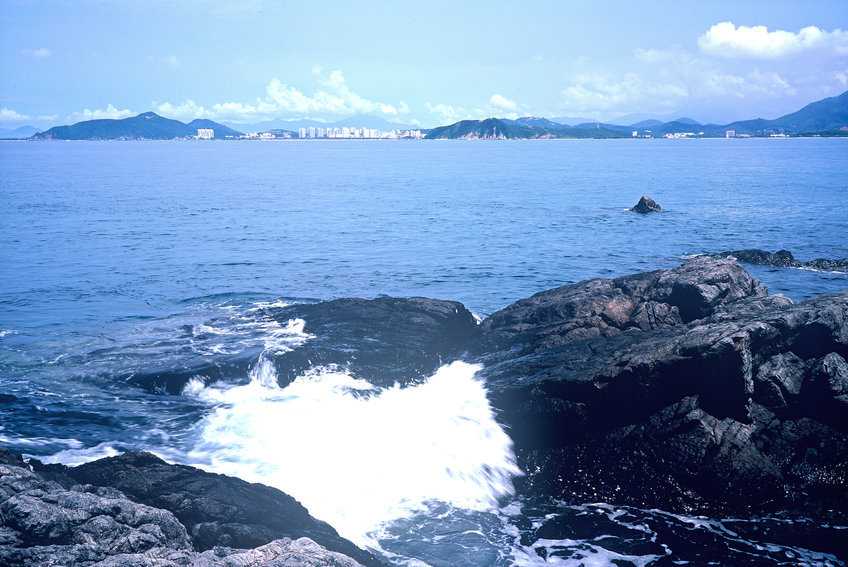 锦母角