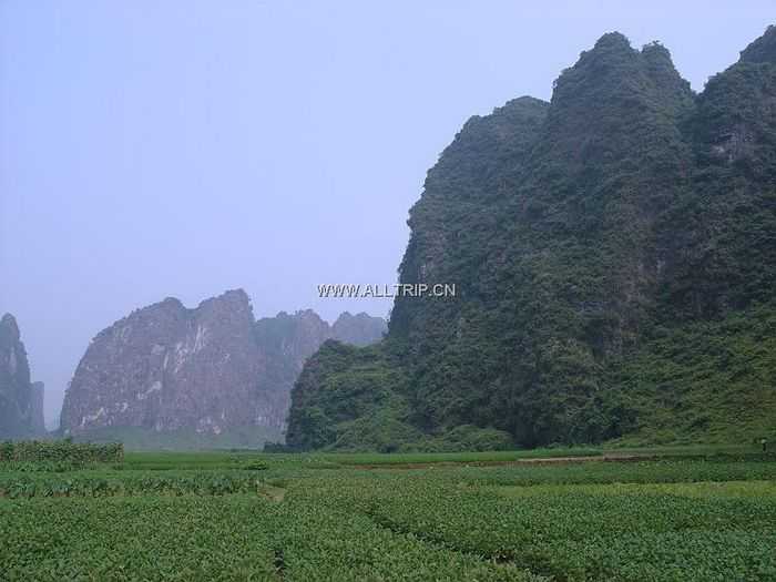 英西峰林